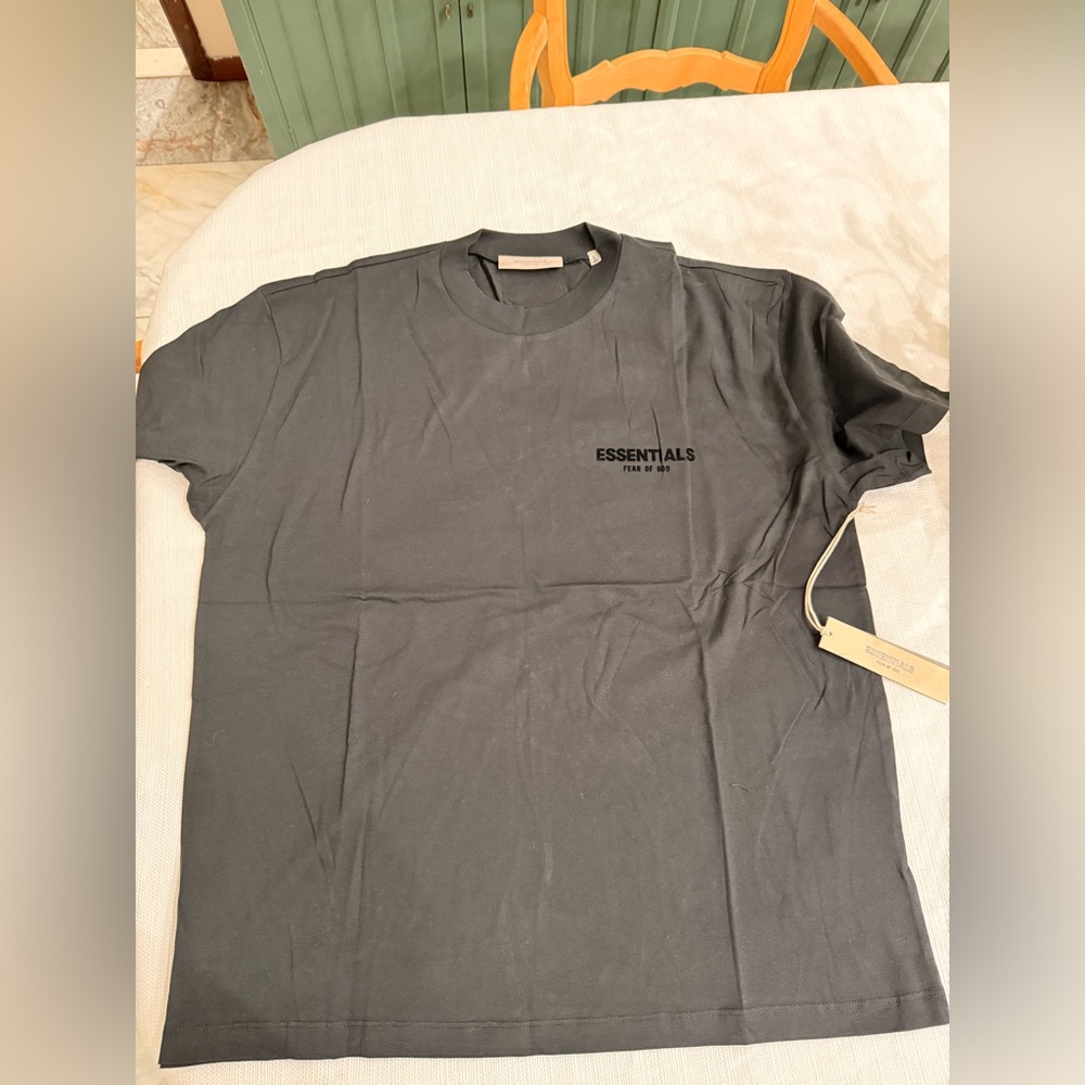 Essentials FEAR OF GOD STRETCH LIMO TSHIRT NWT 100% AUTHENTIC